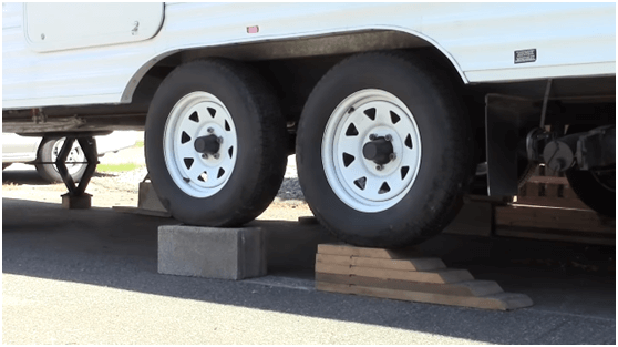 trailer with tire